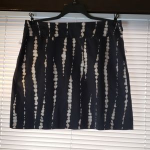 Ann Taylor sz 16 black print A line skirt